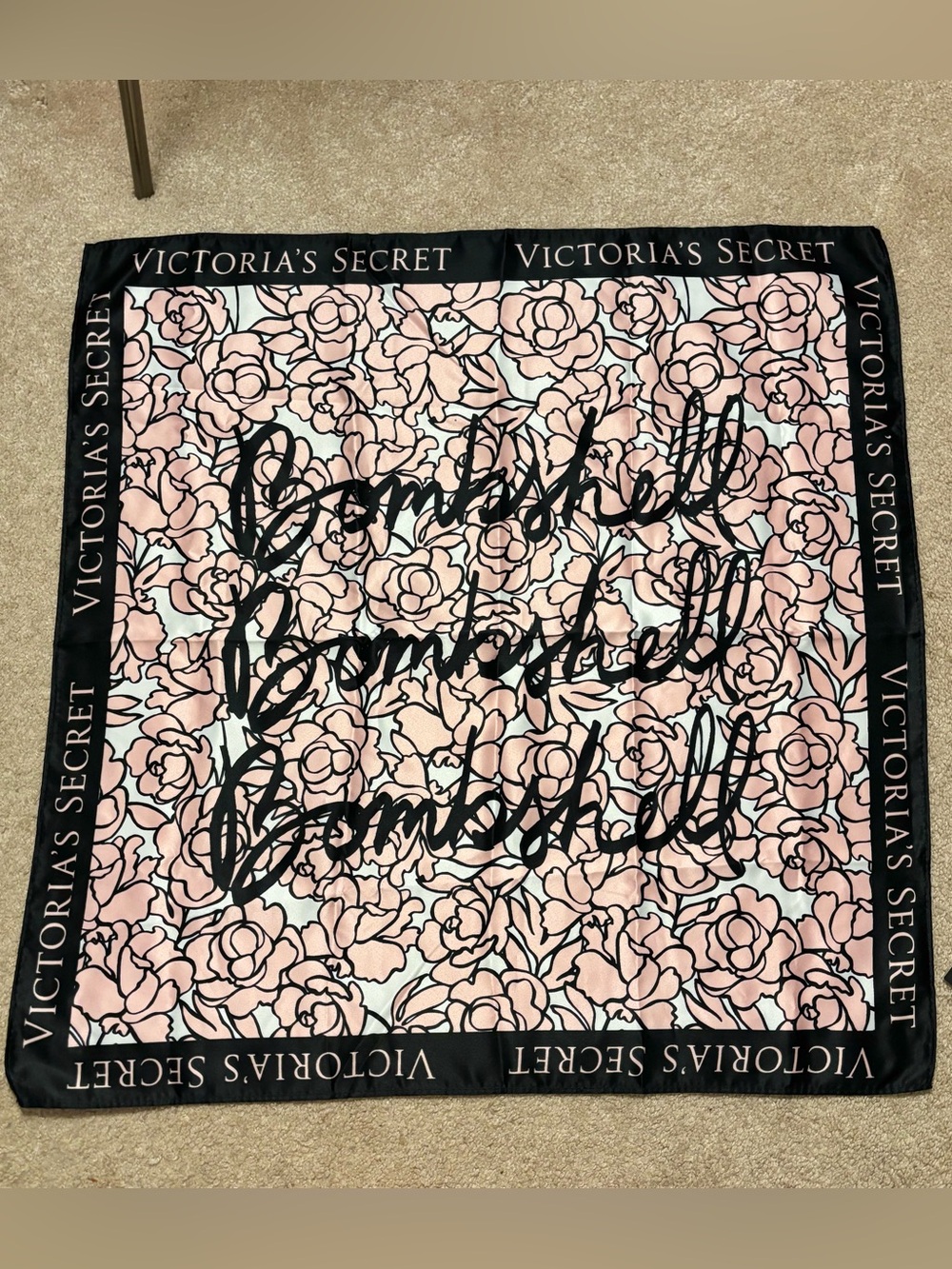 NWT Victoria's Secret Pink Floral Logo Scarf Bandana 25x25